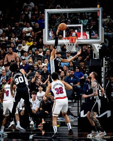 开云体育官方：福克斯28分11助攻 马刺战胜国王